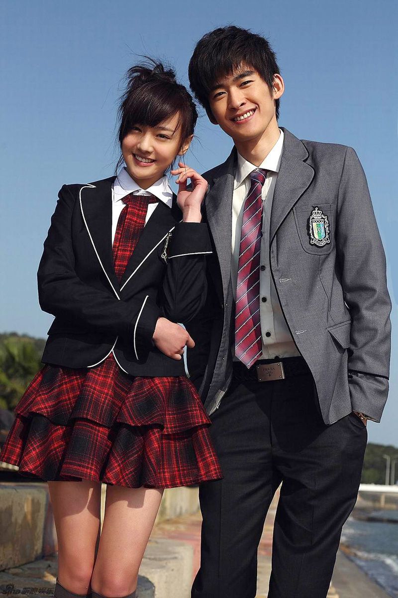 艾利斯頓商學院校服照片